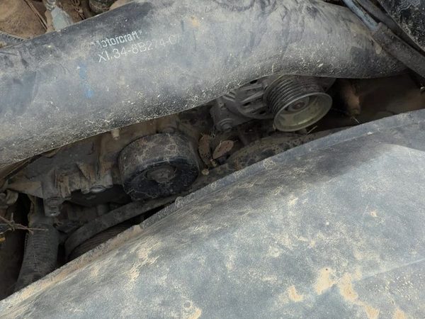 2001-2002 Ford Expedition Timing Cover Oem 5.4L F85E-6C086-Aa — photo 1