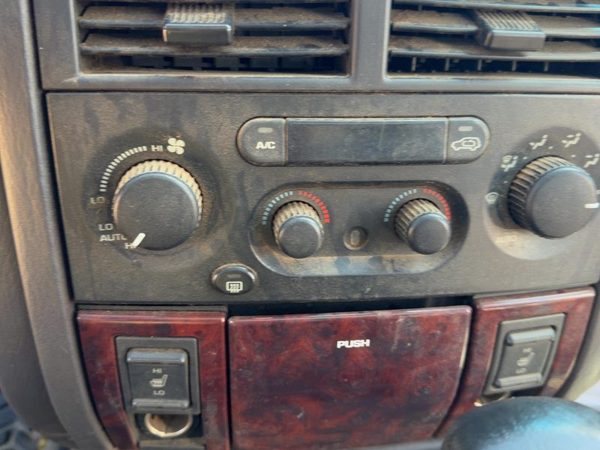 99-01 Grand Cherokee Temperature Control Module In Dash Heater Ac Head Unit Oem — photo 4