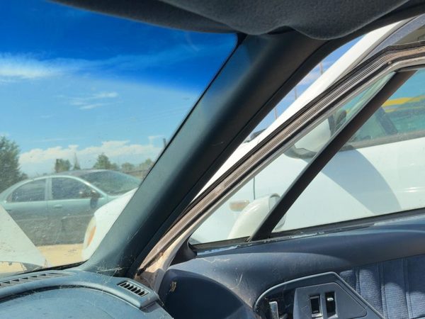 92-95 Eighty Eight Passenger Right A Pillar Trim Windshield Post Panel Oem Blue — photo 1
