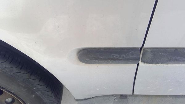 1996-2000 Honda Civic Driver Left Moulding From Fender Oem Trim Strip — photo 3