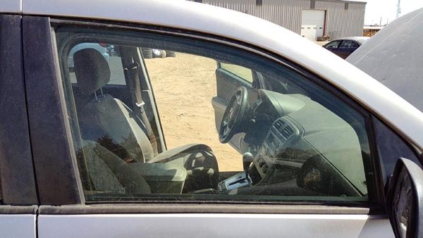 2005-2009 Chevy Equinox Passenger Right Front Side Window Door Glass Oem — photo 2