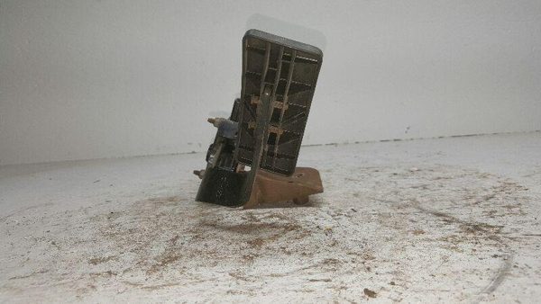 2005 F250sd Misc. Interior Part F250 Super Duty Throttle Pedal Assembly OEM — photo 4