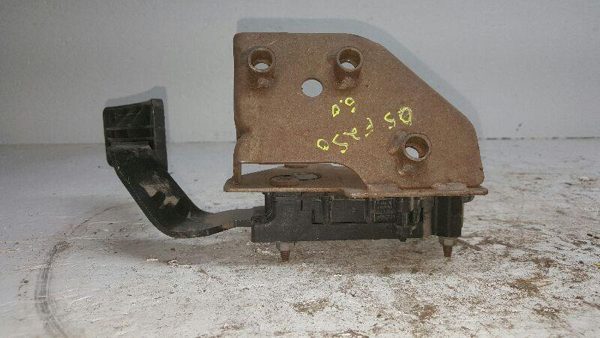 2005 F250sd Misc. Interior Part F250 Super Duty Throttle Pedal Assembly OEM — photo 6