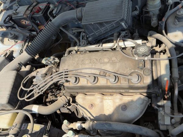 1996-1997 Honda Civic Cylinder Head Assembly Oem 1.6L 4836847 — photo 5