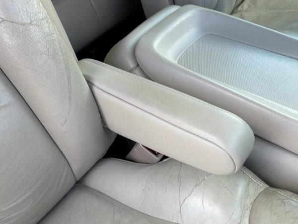 2000-2002 Chevy Suburban Passenger Right Front Arm Rest Side Seat Oem Tan 52I — photo 4