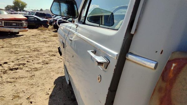 1984 Dodge D350 Front Door LH Gray — photo 3
