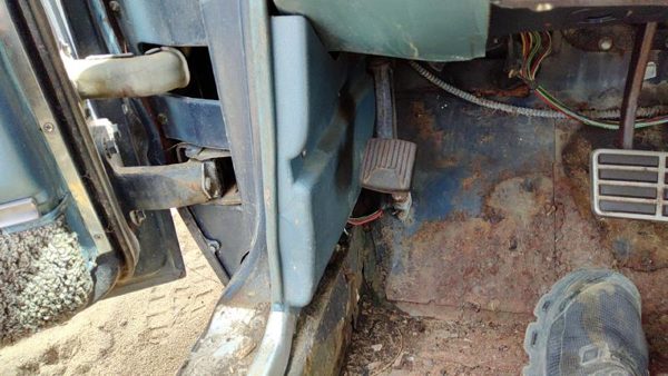 1964 Ford Thunderbird Coupe Driver Left Lower Kick Trim Panel Oem Blue — photo 2