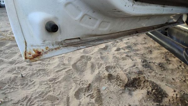 2001 Suburban 1500 Rear Door LH 50U Summit White — photo 10