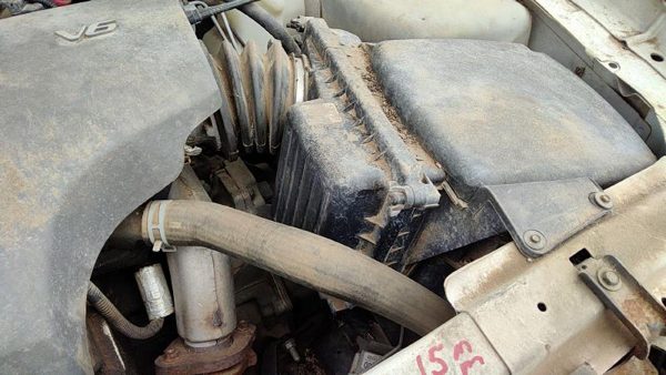 1997-2005 Buick Park Ave Complete Air Intake Filter Box Housing With Tube Oem — photo 5