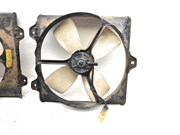 85-86 Toyota Camry Electric Radiator Cooling Fan Assembly With Motors 2.0L Oem — photo 10
