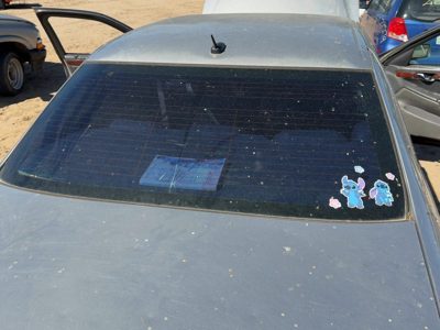 2005 Cadillac Deville Back Glass/window