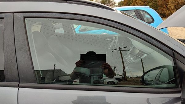 16-21 Hyundai Tucson Passenger Right Front Side Window Door Glass Oem 82420D3030 — photo 3