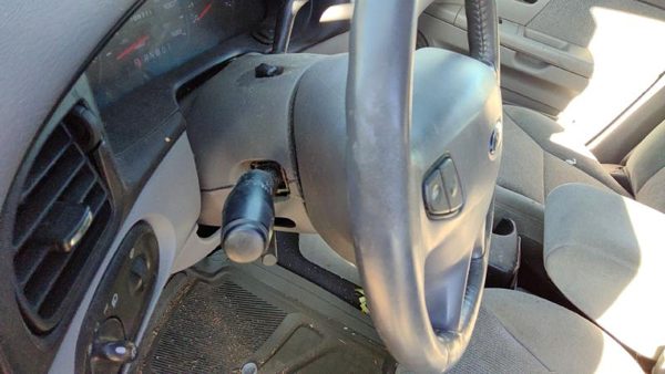 2000 Ford Taurus Steering Column Key — photo 2
