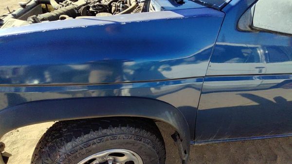 1995 Nissan Pathfinder Fender LH Blue — photo 4