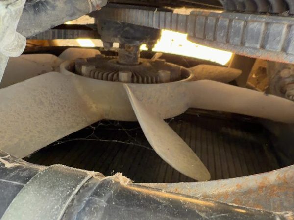1983-1995 Isuzu Pup Complete Cooling Fan Blade Assembly With Clutch Oem 2.6L — photo 1