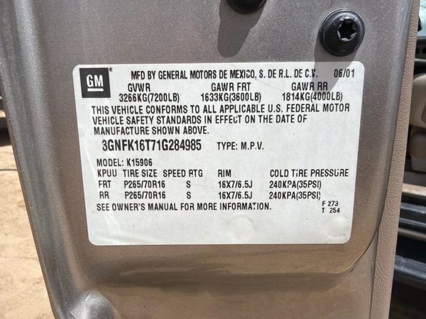 2001 Suburban 1500 — vehicle photo 4