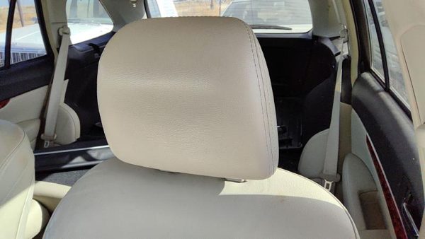 2010-2012 Subaru Legacy Outback Driver Left Headrest Leather Seat Wil Warm Ivory — photo 2