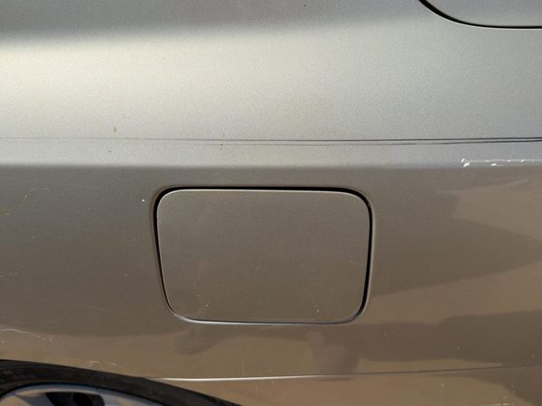 01-06 Elantra Fuel Tank Door With Hinge Gas Lid Filler Gls Sedan Prime Beige Ko — photo 4