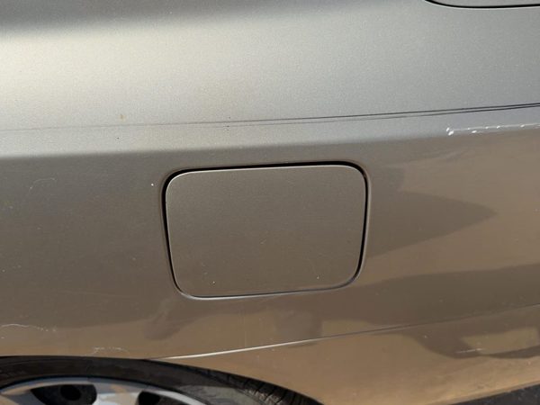 01-06 Elantra Fuel Tank Door With Hinge Gas Lid Filler Gls Sedan Prime Beige Ko — photo 3