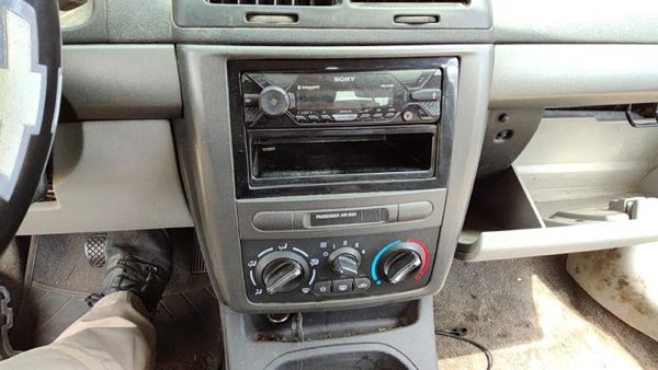2005-2010 Chevy Cobalt Trim Bezel Around Radio Surround Dash Panel Oem Gray 14C — photo 1