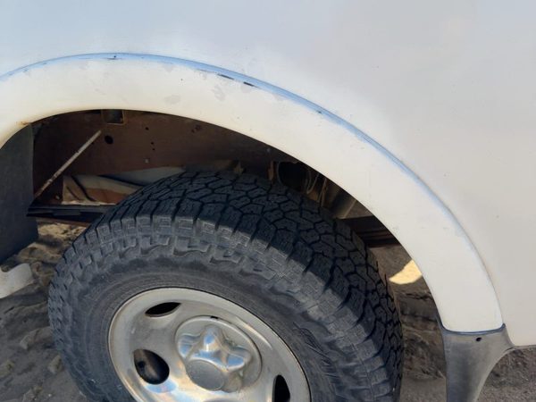 1997-2004 Ford F150 Driver Left Rear Wheel Flare Moulding Oem Back White Yz — photo 3