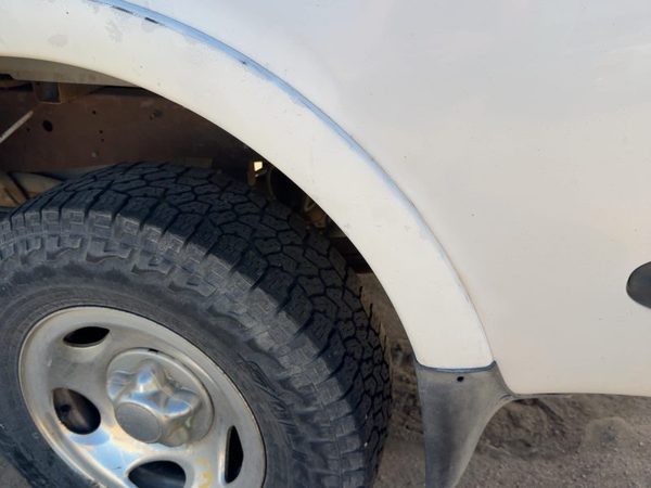 1997-2004 Ford F150 Driver Left Rear Wheel Flare Moulding Oem Back White Yz — photo 2