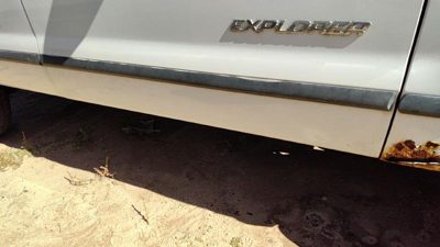 2005 Ford Explorer Passenger Right Front Moulding From Door Oem Trim Strip
