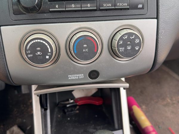 05-06 Nissan Altima Temperature Control Module In Dash Heater Ac Head Unit Oem — photo 3