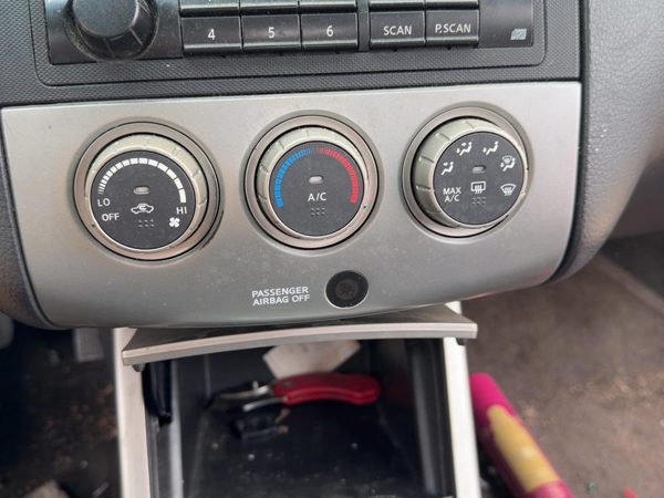 05-06 Nissan Altima Temperature Control Module In Dash Heater Ac Head Unit Oem — photo 4