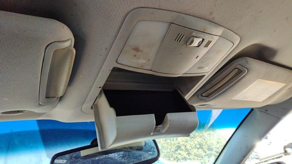 07-09 Altima Nissan Altima Center Overhead Console Dome Light Map Lamp Cubby — photo 3