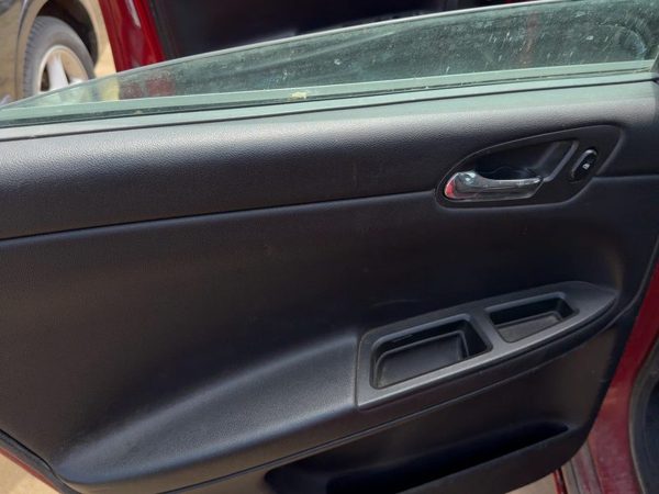 06-08 Chevy Impala Driver Left Rear Door Trim Panel With Switches Back Ebony 19C — photo 3