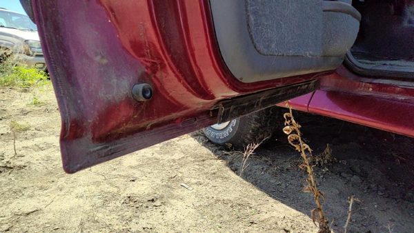 1994 Ford Explorer Front Door LH Red — photo 5