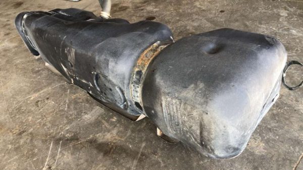 2005-2006 Dodge Ram 2500 Fuel Tank Diesel Cummins Long Box 8' Oem 52121748Aa — photo 9