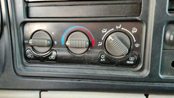 2000-2002 Chevy Suburban Temperature Control Module In Dash Heater Ac Head Unit — photo 3