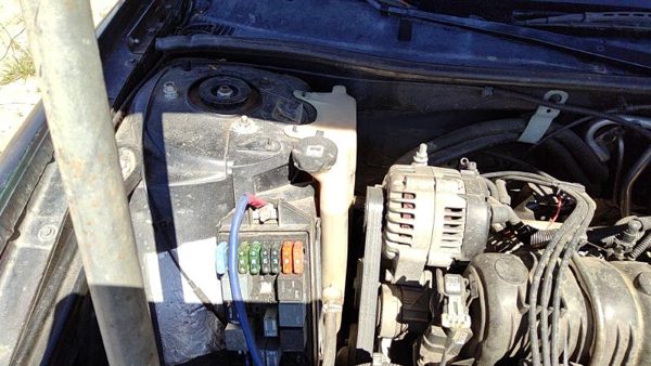 2001-2004 Buick Regal Coolant Reservoir Radiator Overflow Tank Bottle Oem — photo 1