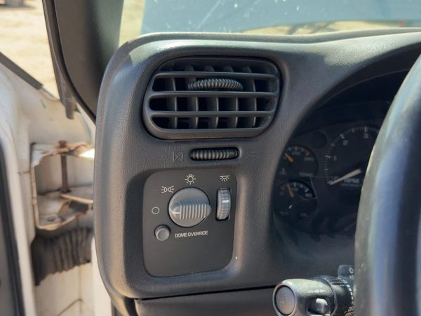 98-02 Chevy S10 Blazer Trim Bezel Around Speedometer Dash Surround Graphite 12H — photo 5