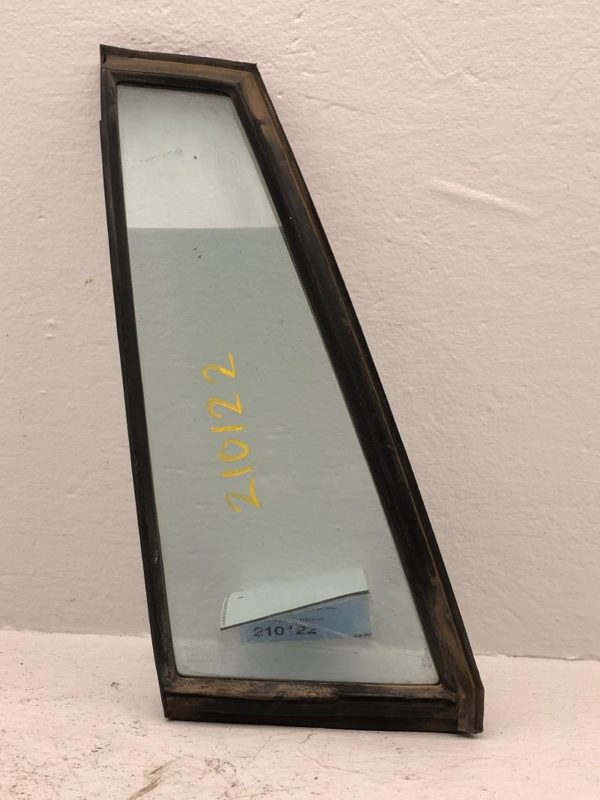 77-79 Lesabre Driver Left Rear Vent Window Small Back Door Glass With Frame — photo 1
