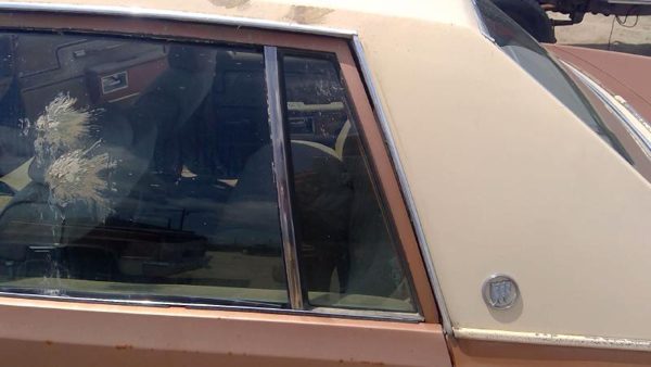 77-79 Lesabre Driver Left Rear Vent Window Small Back Door Glass With Frame — photo 4