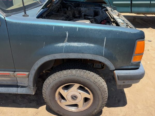 91-94 Ford Explorer 2 Dr Passenger Right Front Fender Green OEM F3TZ16005B — photo 2