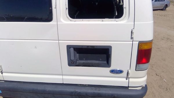 1993 Ford Van Back Door RH White — photo 3