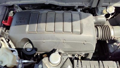 2009 2010 2011 Chevy Traverse Engine Cover Top Plastic Shield Oem 3.6l 12608392