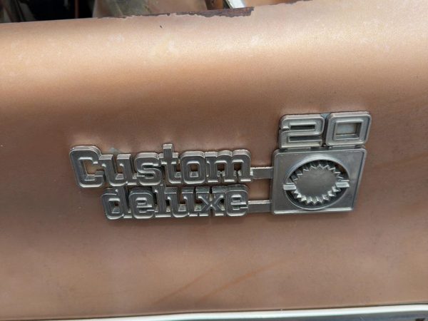 1973-1980 Chevy Silverado C20 Pickup Driver Left Emblem Badge Fender Brown OEM — photo 5