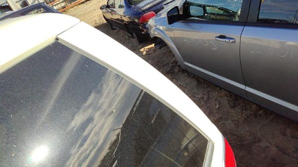 08 Navigator Driver Left Rear Corner Moulding On Quarter Panel White Chocolate — photo 3