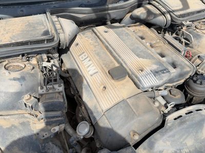 2001 BMW 530i Sedan Valve Cover 3.0L M54 11121432928