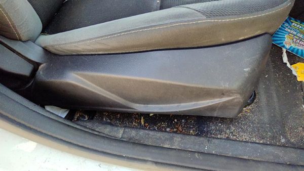 12-18 Ford Focus Ford Focus Passenger Right Side Seat Trim Panel Oem Black Ew — photo 1