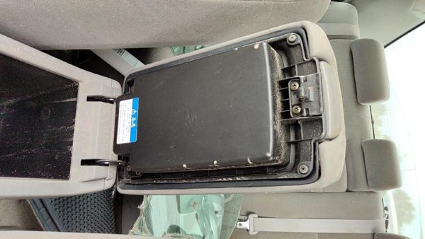 2005-2006 Toyota Camry Center Console Lid Only Oem Arm Rest Fold Down 95 Stone — photo 6