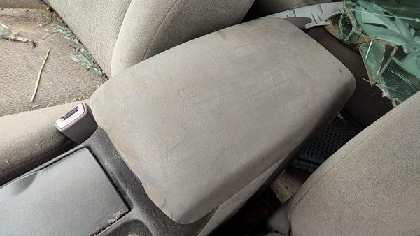 2005-2006 Toyota Camry Center Console Lid Only Oem Arm Rest Fold Down 95 Stone — photo 3