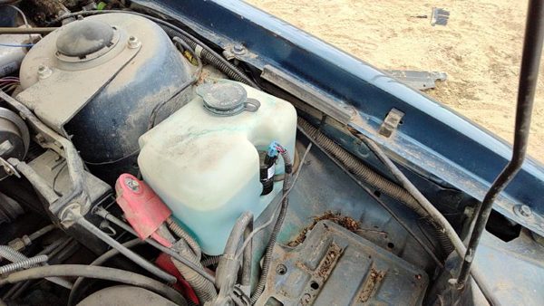 88-91 Olds Cutlass Calais Windshield Washer Fluid Reservoir With Pump Wiper Tank — photo 4