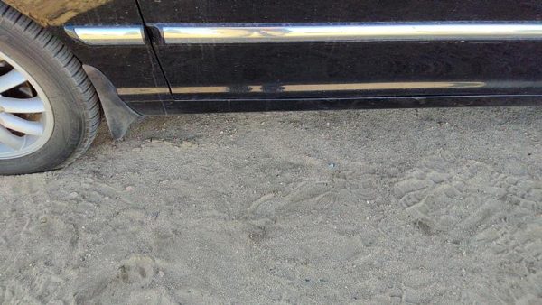 2004-2005 Hyundai Xg350 Driver Left Lower Rocker Panel Moulding Side Skirt Black — photo 2