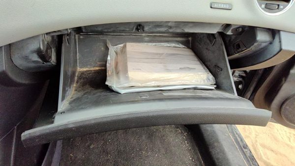 2011 Glove Box Assembly Complete Door With Latch OEM Black Afb — photo 5